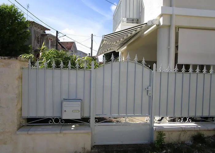 펜션 Guillerette 로양